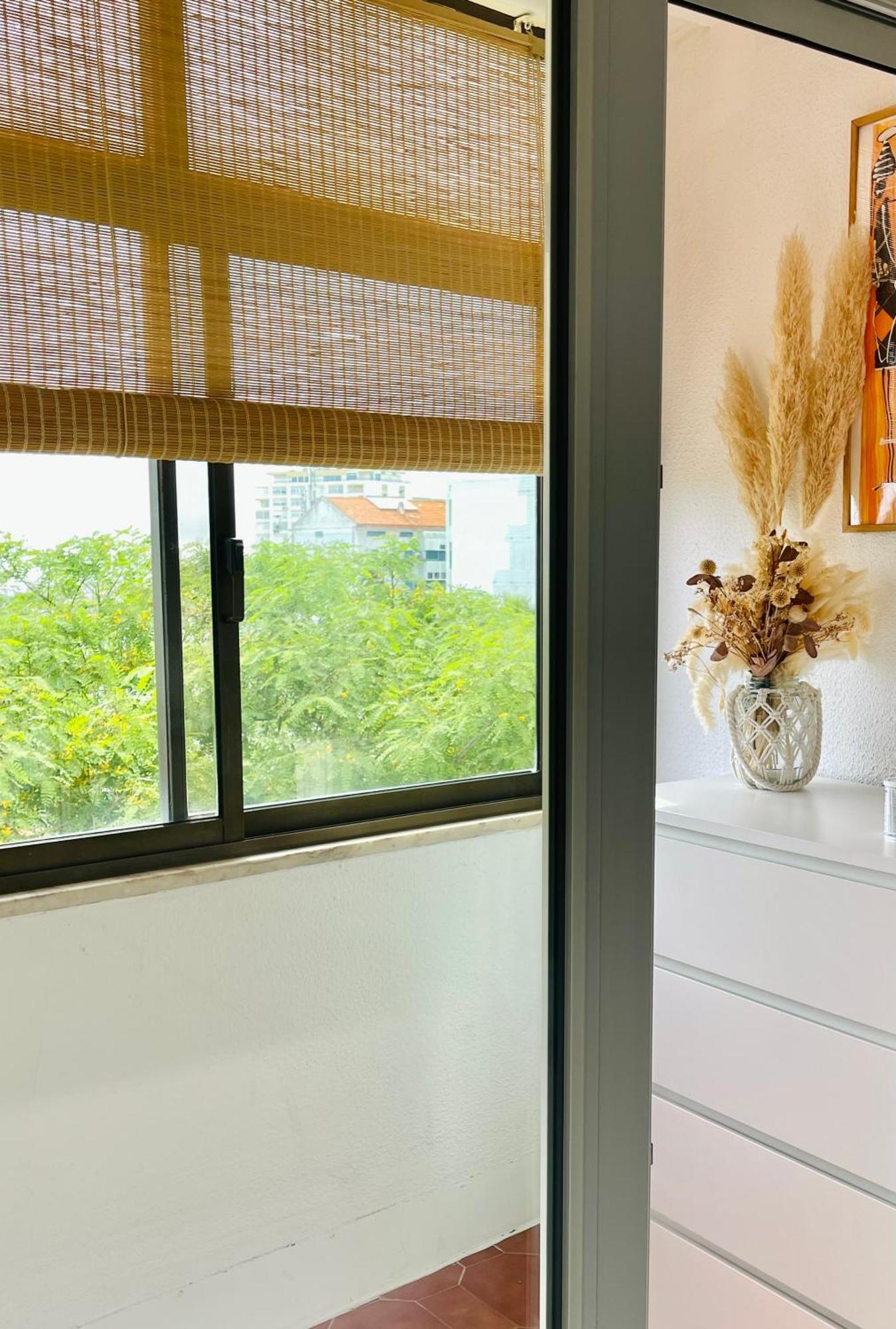 1-Bedroom Sea View Apartment With Private Balcony Costa Da Caparica, Just 5 Minutes From The Beach Экстерьер фото
